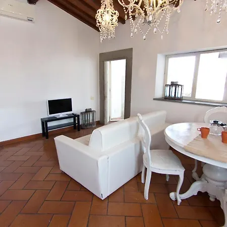 Apartamento Traviata Storico - Palazzo Tolomei