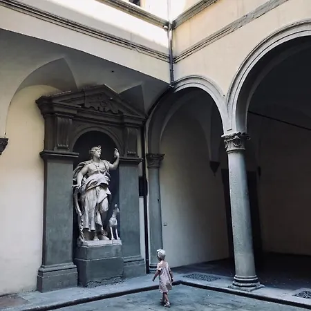 Traviata Storico - Palazzo Tolomei