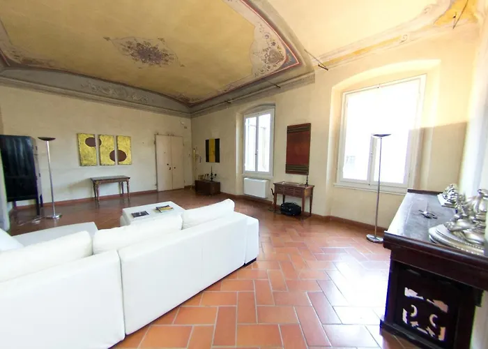 Traviata Storico - Palazzo Tolomei Апартаменты