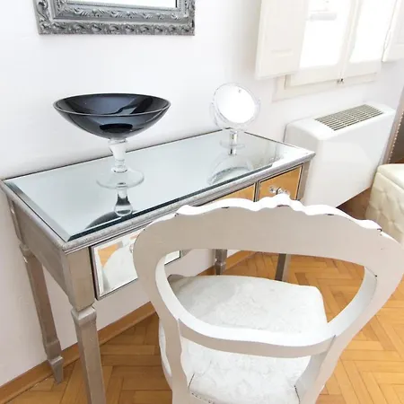 Traviata Storico - Palazzo Tolomei Apartamento Florença